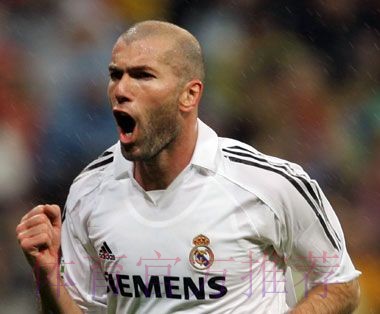 记者问齐达内发公开信 遭怒怼:你的工作真可耻 记者问齐达内发公开信 遭怒怼:你的工作真可耻